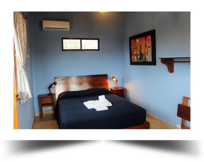 La Mariposa Hostal Олон Екстер'єр фото